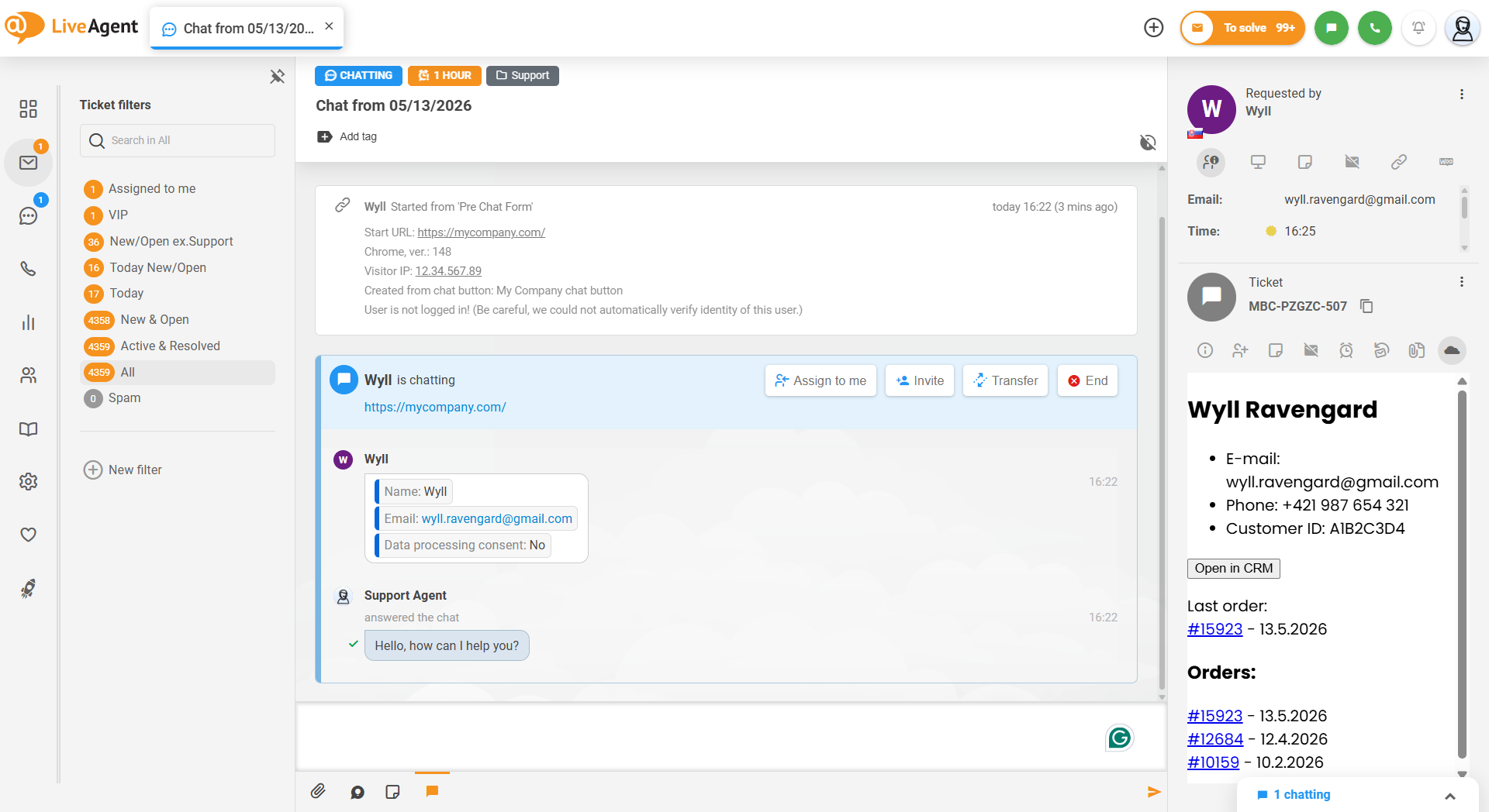 تذكرة LiveAgent مع عرض معلومات العملاء الخارجية