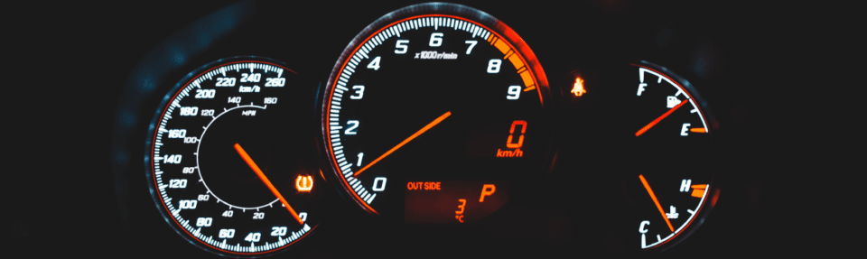 كيف تجعل عملاءك سعداء: 20 نصيحة وأمثلة